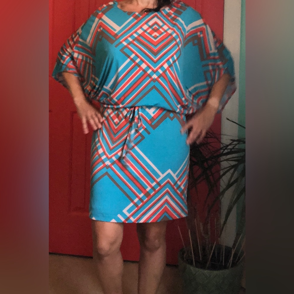 Jessica Simpson batwing dress - Picture 2 of 15